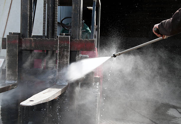 Best Sidewalk Pressure Washing  in Munsons Corners, NY
